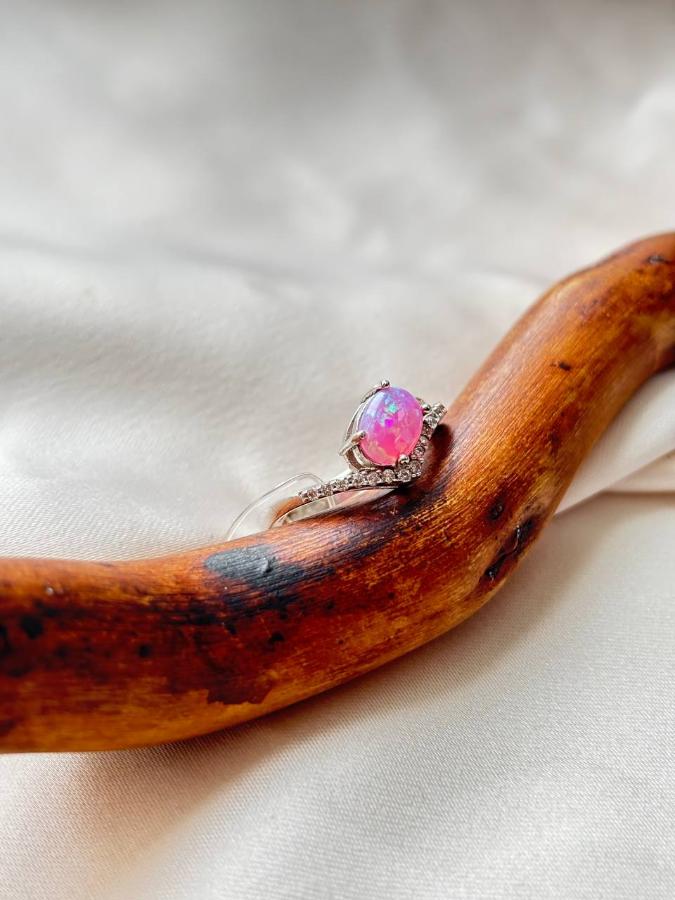 купить Кольцо из серебра с опалом (синтетический)  , фото 1