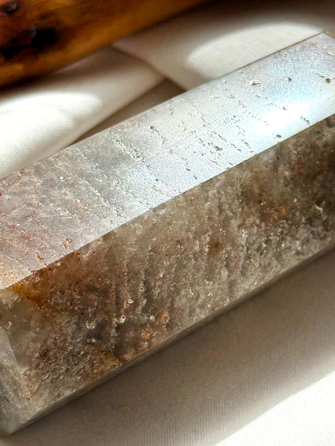 Столбик (обелиск) из кварца с включениями, 8 х 3 см ST-0052, фото 4