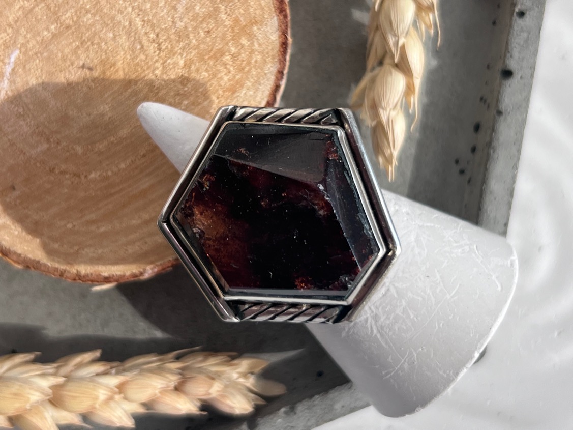 купить Кольцо с гранатом, 18,25 размер , фото 1