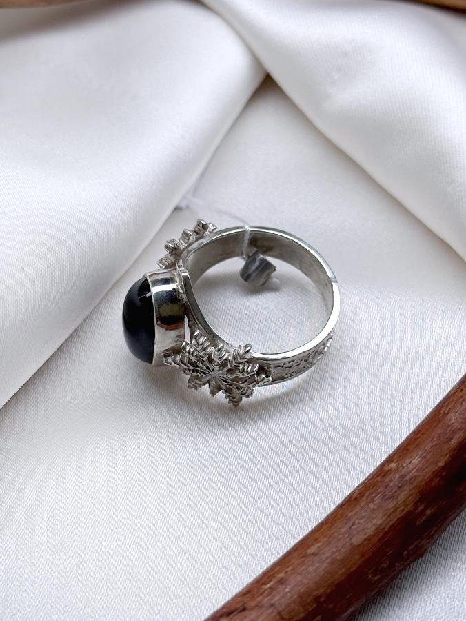 купить Кольцо из серебра с черным агатом, 18 размер  , фото 5