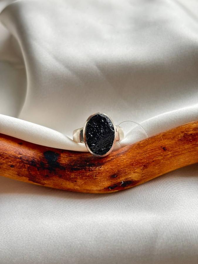 купить Кольцо из серебра с тектитом  , фото 2