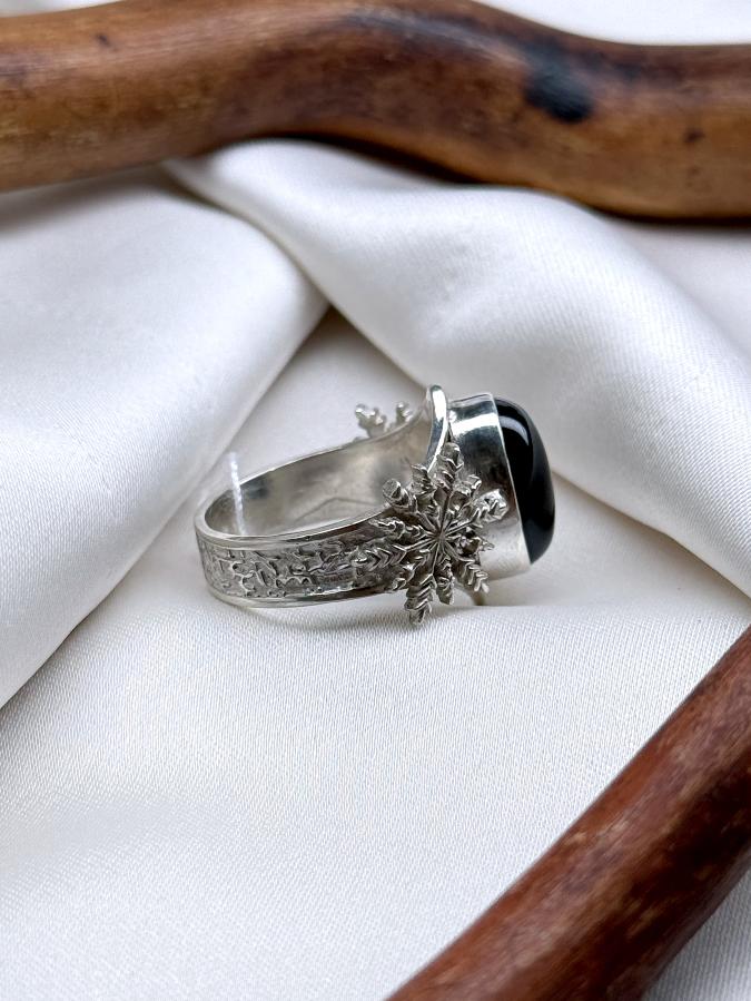 купить Кольцо из серебра с черным агатом, 18 размер  , фото 3