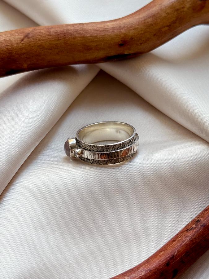 купить Кольцо из серебра с горным хрусталем, 17,8 размер , фото 2