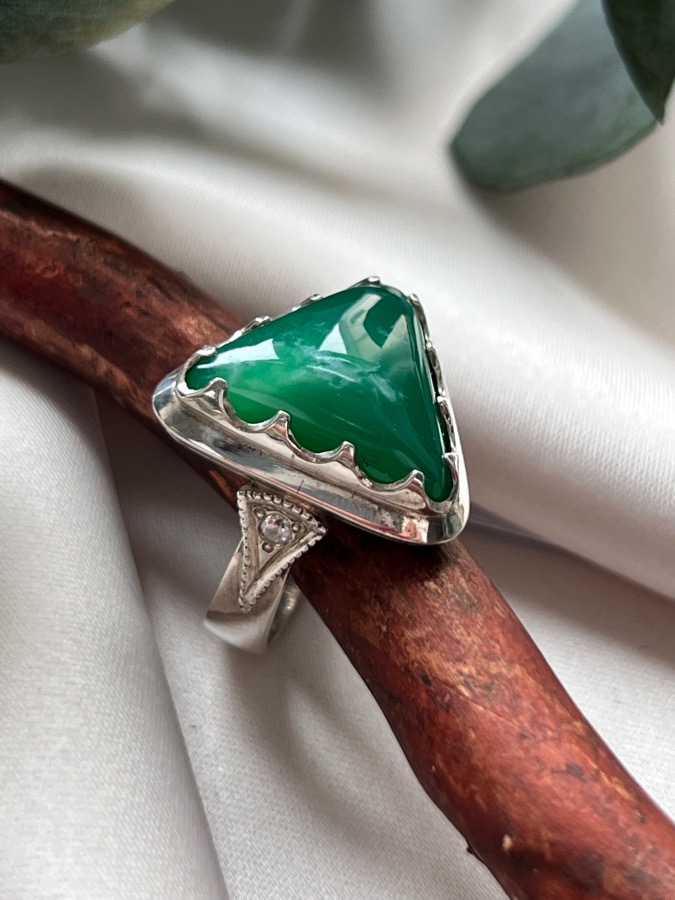 купить Кольцо из серебра с хризопразом, 18,25 размер , фото 3