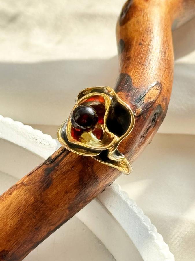 купить Кольцо из серебра с красным янтарем  , фото 3