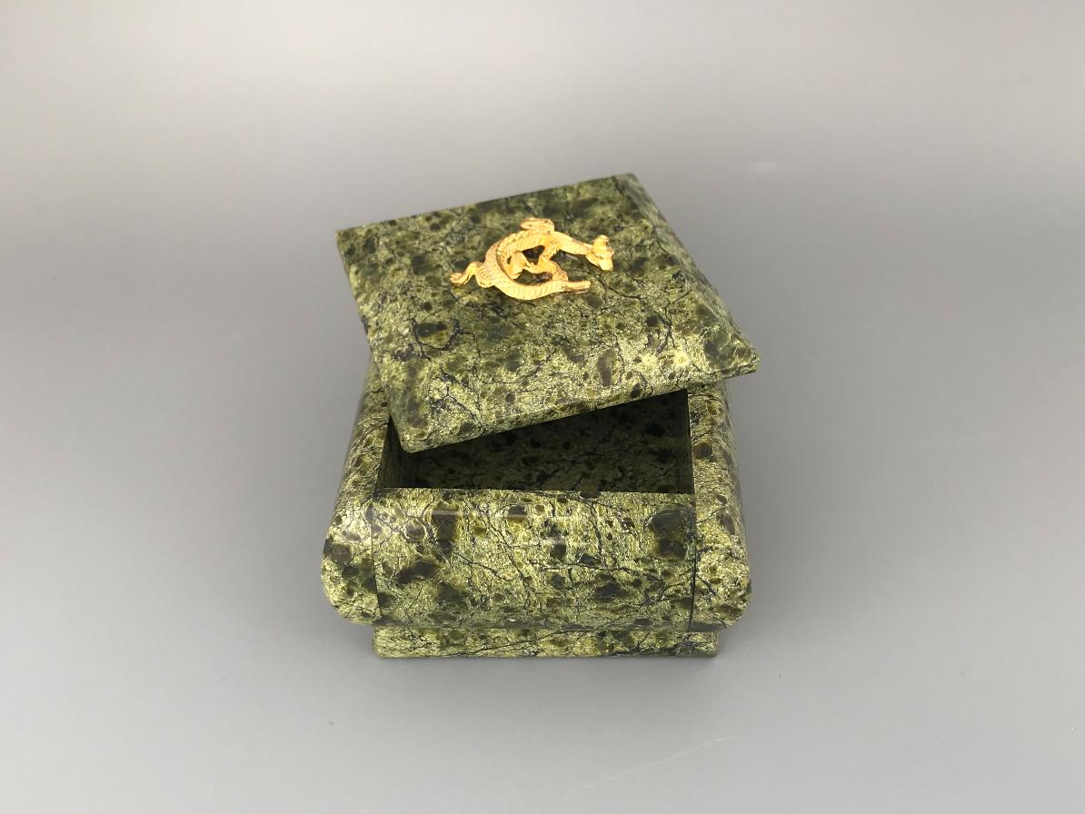 Шкатулка из змеевика с ящеркой 7,8х6,1х6,7 см SCH-0003, фото 3