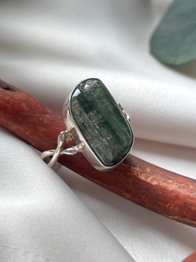 купить Кольцо из серебра с верделитом (зелёный турмалин),18,75 рвзмер , фото 3