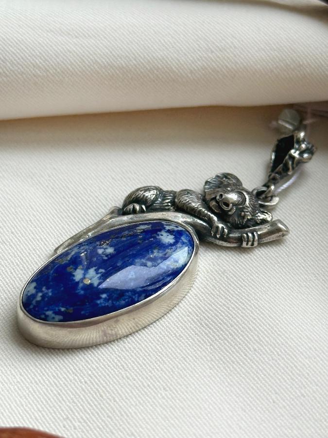 купить Кулон из серебра с лазуритом в форме коалы , фото 2