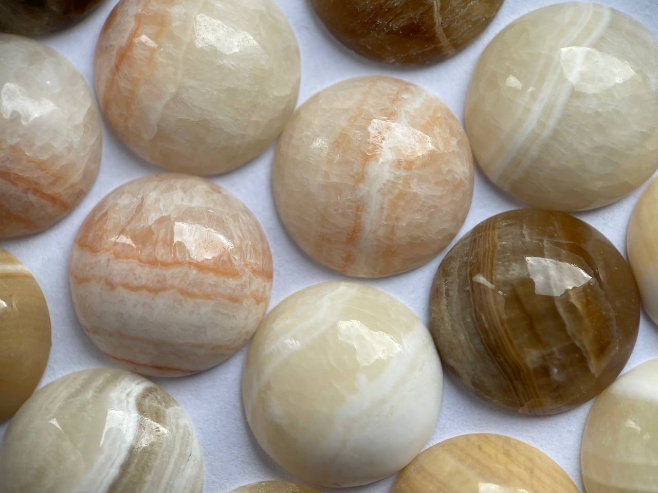 Кабошон из кальцита 1,5x1,5x0,5 см , фото 1