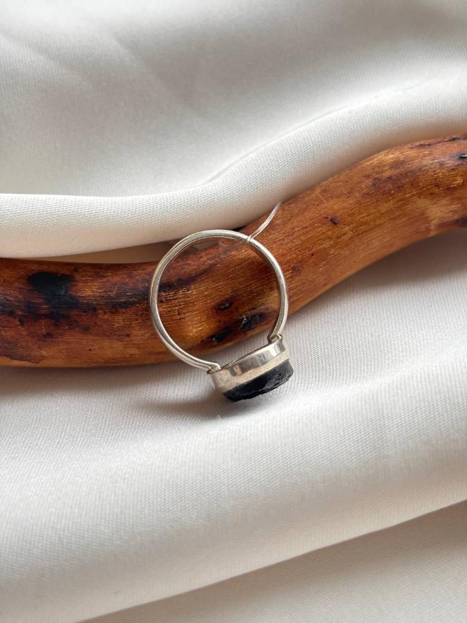 купить Кольцо из серебра с тектитом  , фото 3