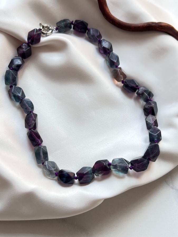 купить Бусы из флюорита в огранке, 48,5 см , фото 2