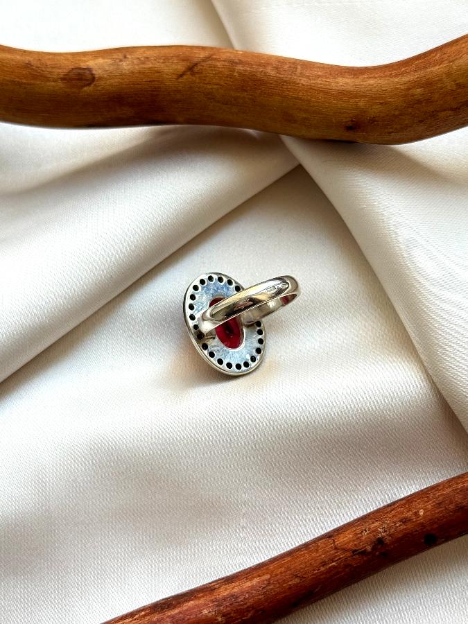 купить Кольцо из серебра с кораллом, 17 размер  , фото 4