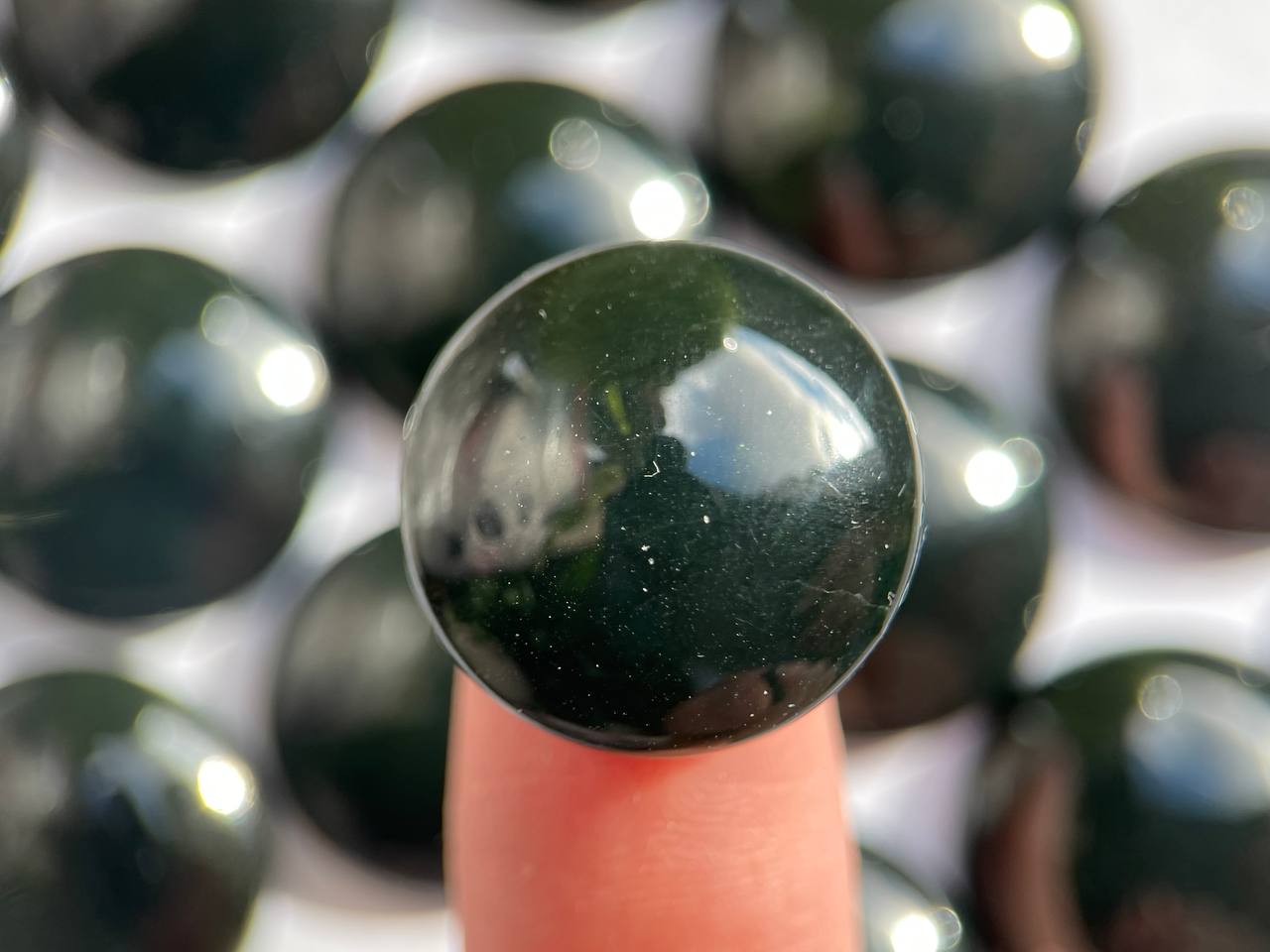  Кабошон из чёрного нефрита 1,8x1,8x0,5 , фото 2