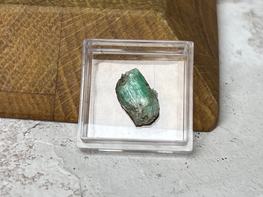 Образец берилла в пластиковом боксе OBM-1335, фото 1